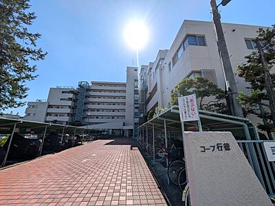 外観:★東京メトロ東西線「南行徳駅」徒歩13分★開放的な47m2の専用テラス付き住戸★(2026年10月撮影) 外観:★東京メトロ東西線「南行徳駅」徒歩13分★開放的な47m2の専用テラス付き住戸★(2026年10月撮影)