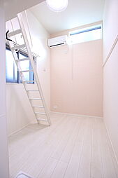 横浜市営地下鉄ブルーライン 片倉町駅 徒歩17分の賃貸アパート 1階ワンルームのリビング/ダイニング