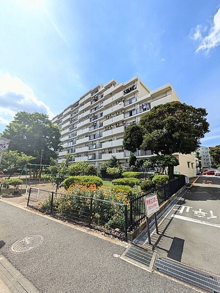 「東林間」駅徒歩4分の好立地。毎日の通勤・通学にも便利な「ライフコア東林間アネックス」です。