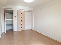 グランツ・フィオーレ 207 2階1Kのリビング/ダイニング