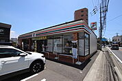 セブンイレブン厚木駅前店まで500ｍ