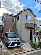 １台分の駐車スペースがございます。