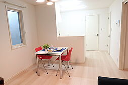 グランペール 102 1階1LDKのリビング/ダイニング