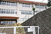 相模原市立千木良小学校まで900ｍ