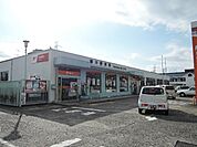 鶴川郵便局まで750ｍ