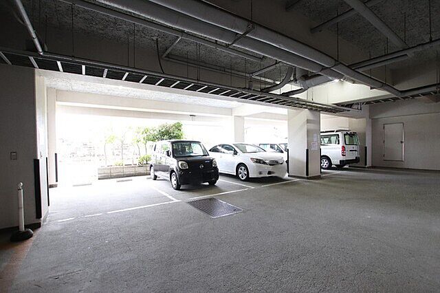 10 / 11