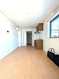 ソレイユII 102 1階1DKのリビング/ダイニング