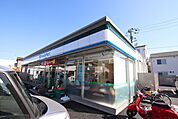 ファミリーマート鎌倉津店まで700ｍ