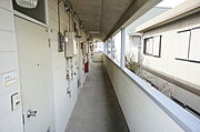 玄関前廊下