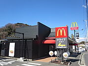 マクドナルド環状4号線上郷店まで700ｍ