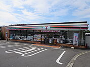 セブン-イレブン 横浜栄笠間3丁目店まで800ｍ