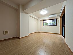 カメリアハウス 101 1階1Kのリビング/ダイニング