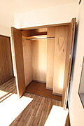 お部屋には2箇所収納があります★