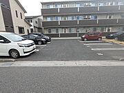 敷地内駐車場♪※都度空きの確認が必要になります。