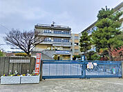 三郷市立前谷小学校まで750ｍ
