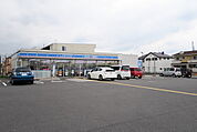 ローソン 越谷レイクタウン六丁目店まで350ｍ