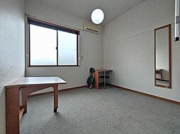 ブエナ・スエルテ 201 2階1Kのリビング/ダイニング