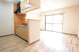 レジェンオークヒルズ 102 1階2LDKのリビング/ダイニング