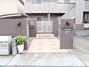 開放感のあるエントランスです♪