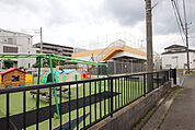 美原幼稚園まで280m