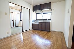 ウィステリアＭ 102 1階3DKのリビング/ダイニング