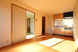 ヴィルヌーブＣ 203 2階2DKのリビング/ダイニング