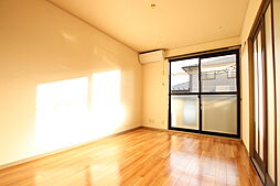 ヴィラ・エクセラン 103 1階2Kのリビング/ダイニング