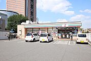 セブン-イレブン 群馬県庁前店510m