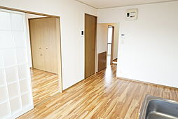 ソレイユ 201 2階2DKのリビング/ダイニング