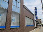 銀行