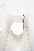 トイレは洗浄機能付き☆