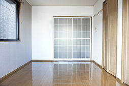 メゾン・オ・ソレイユ 101 1階2Kのリビング/ダイニング