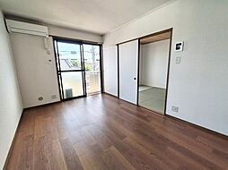 ロイヤルセゾンＢ 202 2階2LDKのリビング/ダイニング