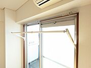 ★★洋室に設置されている室内物干しです♪★★