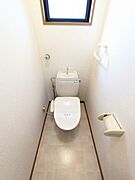 ★★トイレは嬉しい洗浄機能付き便座です♪★★