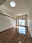 洋室9.4帖※同タイプ参考写真