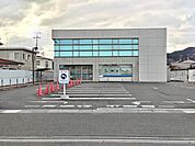 銀行