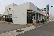 銀行