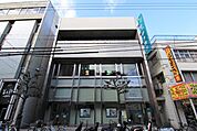 銀行