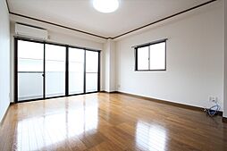 プラード古町 301 3階1LDKのリビング/ダイニング