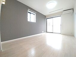 リーフガーデンI 301 3階1LDKのリビング/ダイニング