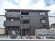 建築中