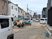 建築中