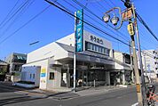 銀行