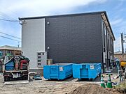 建築中