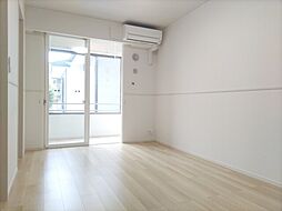 メゾン・ダンダン 102