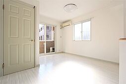 フローラルコート 101 1階1LDKのリビング/ダイニング