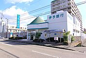 銀行