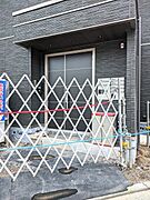 建築中