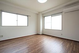 伊予鉄道環状線(JR松山駅経由) 鉄砲町駅 徒歩2分の賃貸マンション 4階1Kのリビング/ダイニング